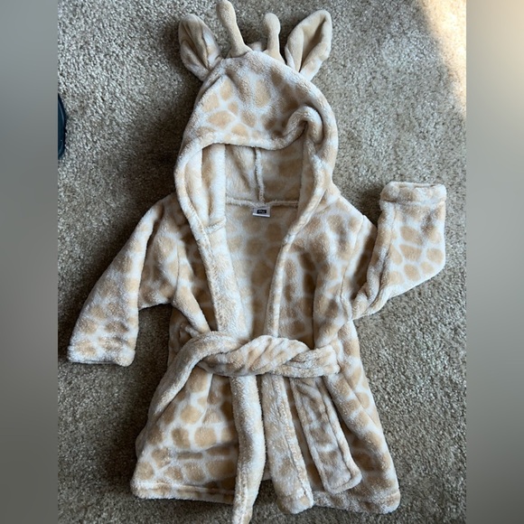 Infant Baby Hudson Baby Tan and Cream Plush Pajama Robe with Giraffe Ears - Picture 7 of 7